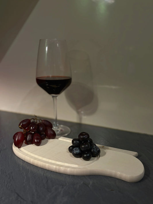 Frühstücksbrett aus Ahornholz - mit Saftrille