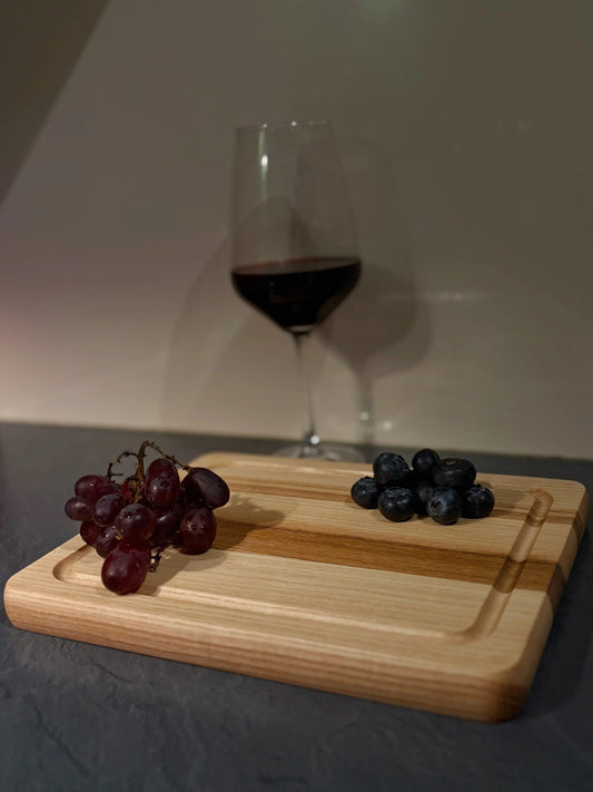 Fleischbrett aus Eschenholz - mit Saftrille & geölt